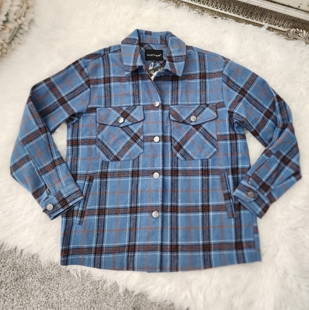 Velvet Heart Thick Flannel Blue Plaid Button Down Shacket. Size small. N…